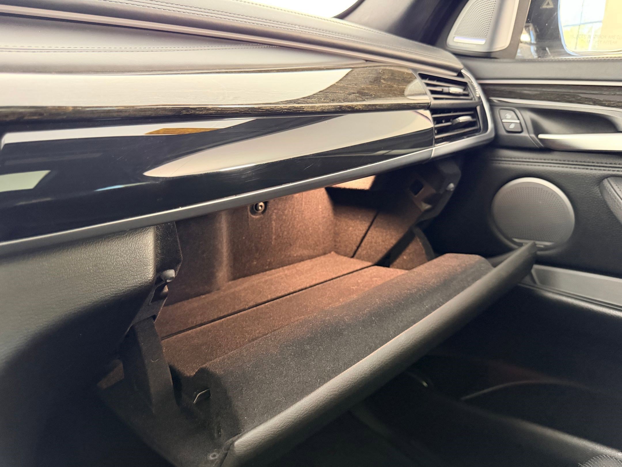 Used 2016 BMW X6 xDrive50i image 27