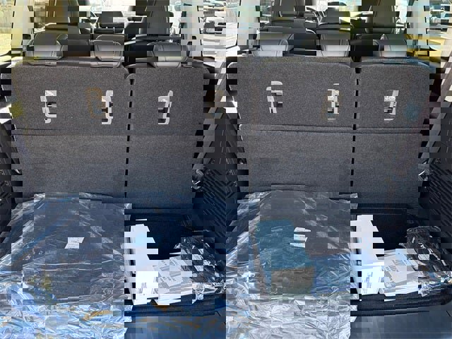 New 2026 Nissan Armada SV image 10