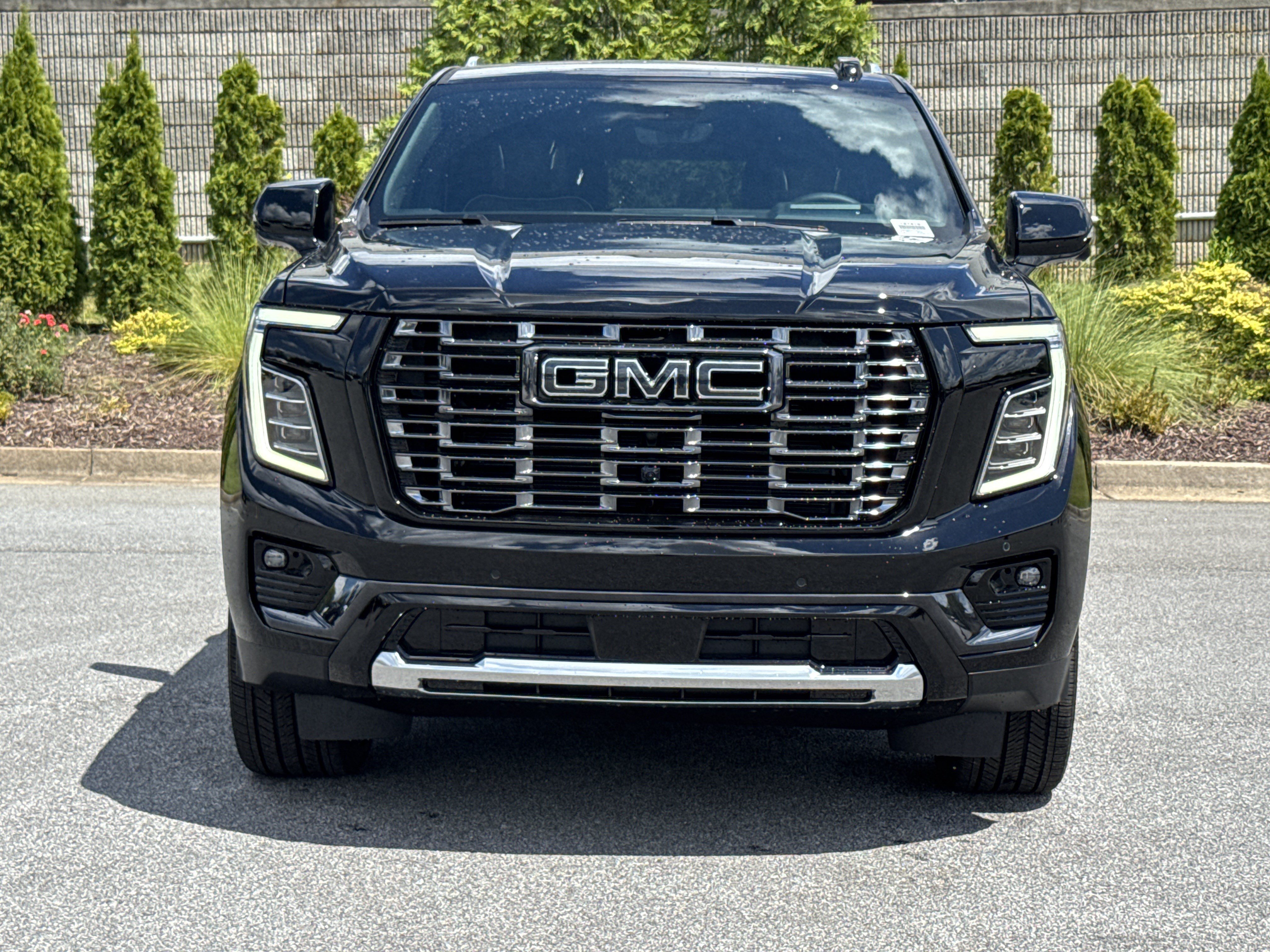 New 2026 GMC Yukon XL Denali Ultimate AWD/4WD image 3