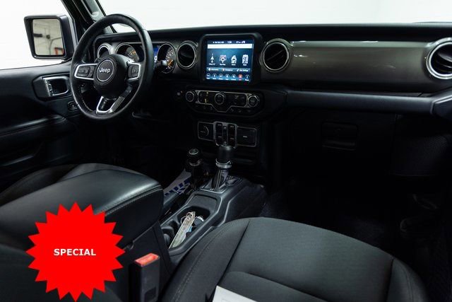 Used 2019 Jeep Wrangler Unlimited Sahara image 25