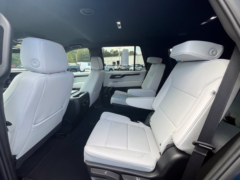 Used 2026 Chevrolet Tahoe Premier AWD/4WD image 15