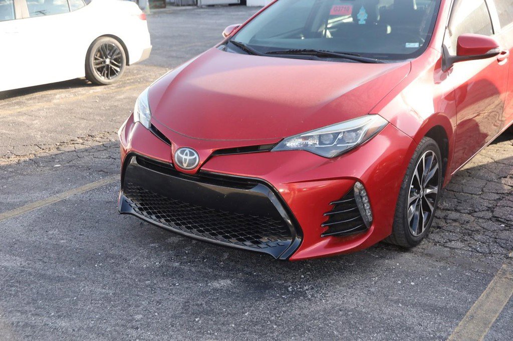 Used 2018 Toyota Corolla SE image 4