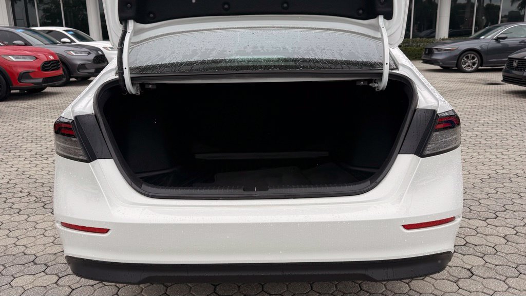 Used 2023 Honda Accord EX image 18