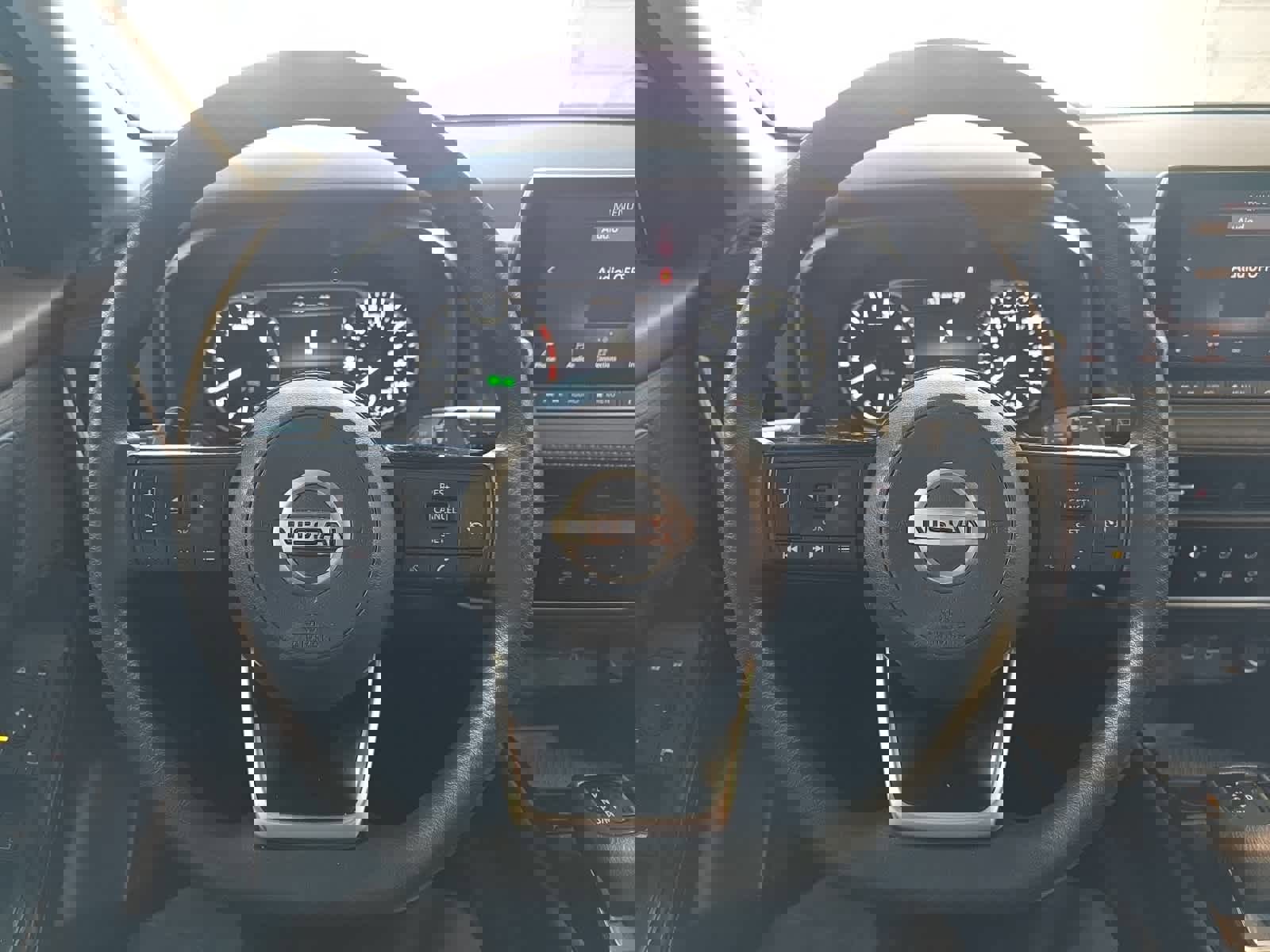 Used 2021 Nissan Rogue S image 27