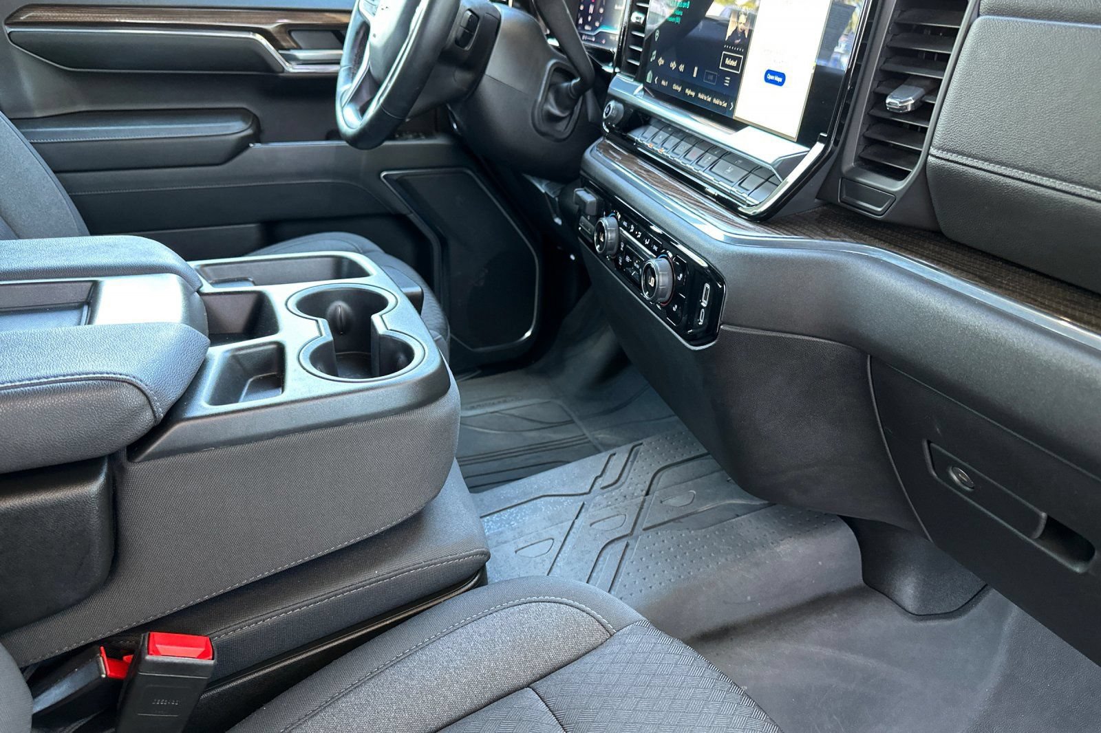 Certified 2024 Chevrolet Silverado 1500 RST w/ Protection Package AWD/4WD image 16
