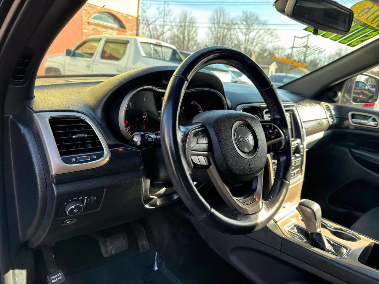 Used 2016 Jeep Grand Cherokee Laredo w/ Quick Order Package 23E image 14