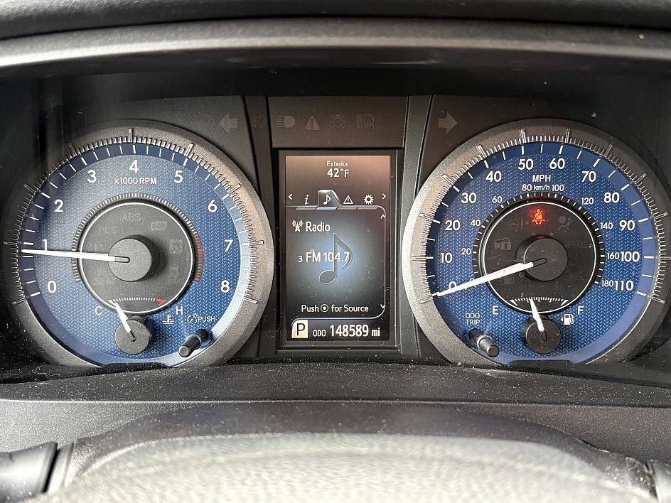 Used 2016 Toyota Sienna XLE image 24