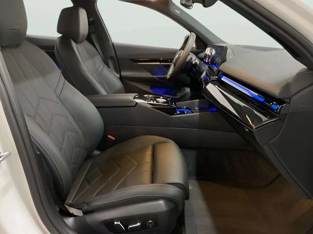 Used 2026 BMW 530i xDrive AWD/4WD image 80
