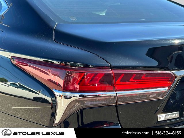 Used 2018 Lexus LS 500 F Sport w/ Accessory Package (Z1) AWD/4WD image 15