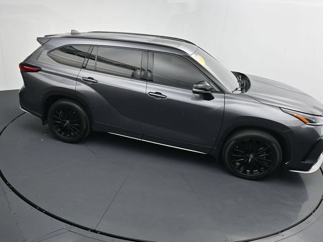 Used 2024 Toyota Highlander XSE AWD/4WD image 35