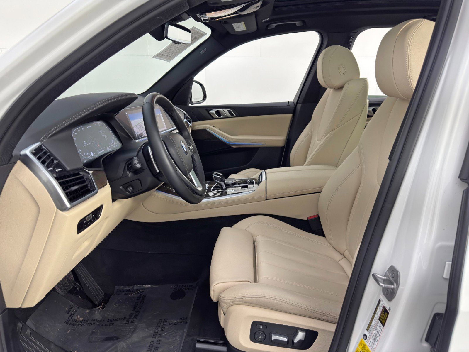 Used 2022 BMW X5 xDrive45e AWD/4WD image 16