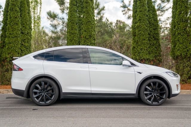 Used 2020 Tesla Model X Long Range image 11