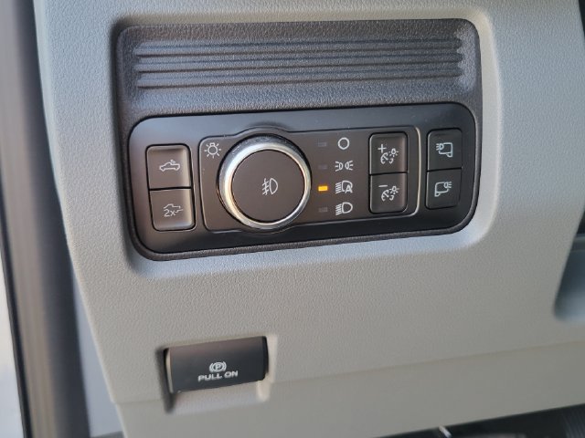 New 2027 Ford F250 XLT w/ XLT Premium Package AWD/4WD image 38