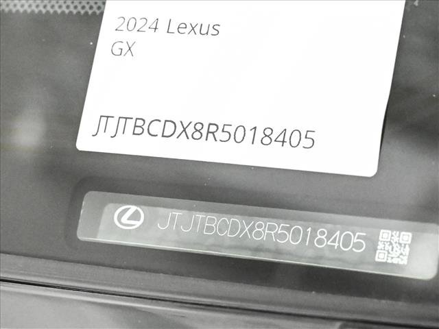 Used 2024 Lexus GX 550 w/ Accessory Package (Z1) AWD/4WD image 25