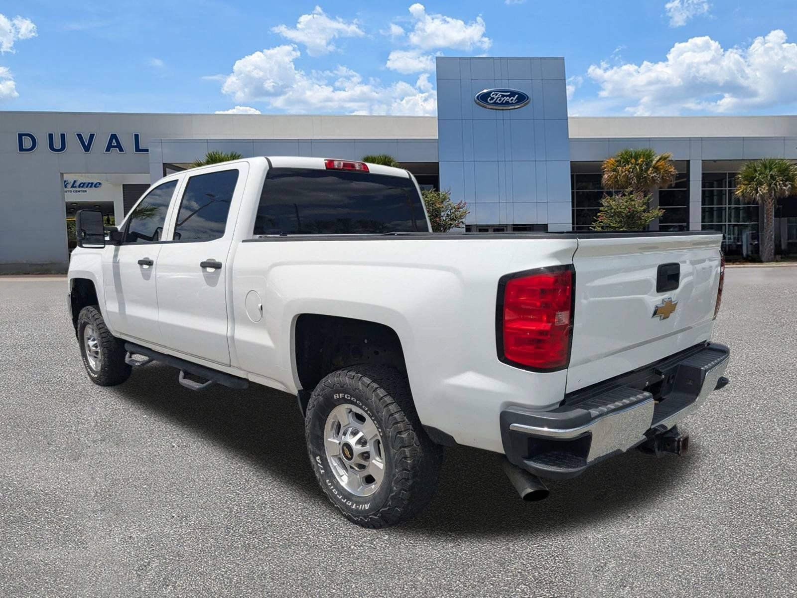 Used 2015 Chevrolet Silverado 2500 LT AWD/4WD image 6