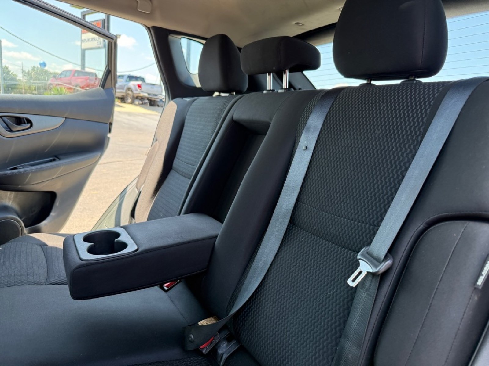 Used 2020 Nissan Rogue Sport S AWD/4WD image 28