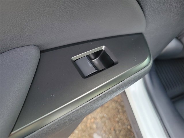 New 2025 Lexus UX 300h AWD image 15