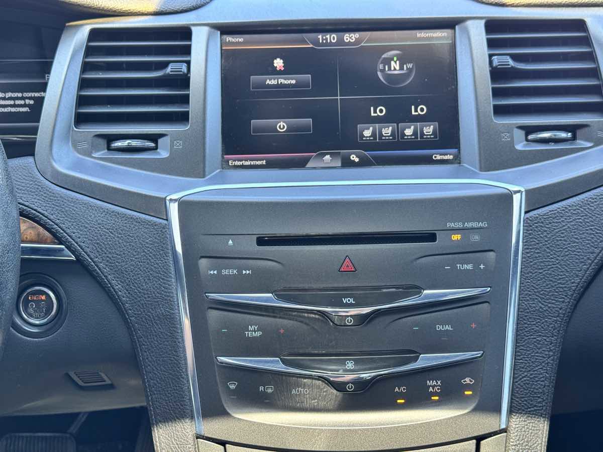 Used 2015 Lincoln MKS FWD image 47