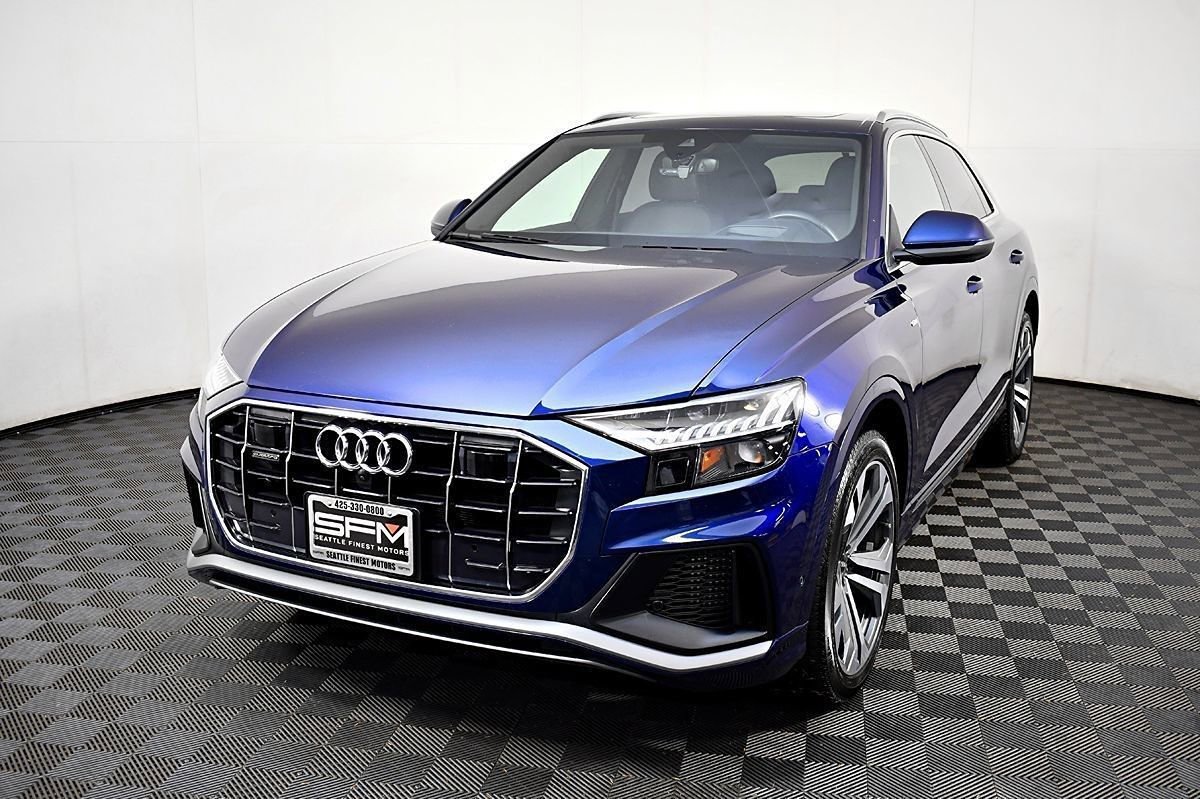 Used 2021 Audi Q8 Prestige AWD/4WD image 2