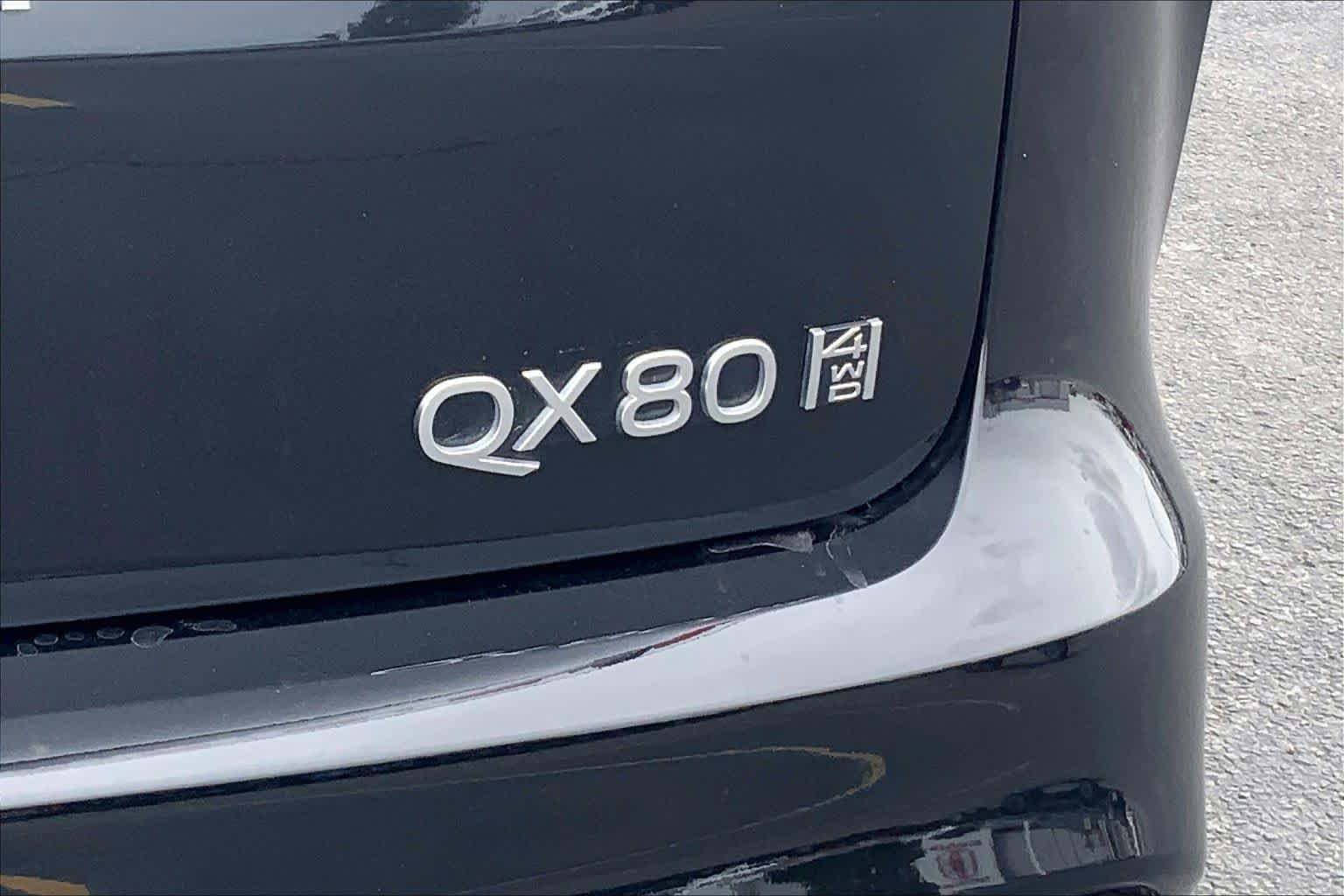 Used 2025 INFINITI QX80 Sensory AWD/4WD image 10