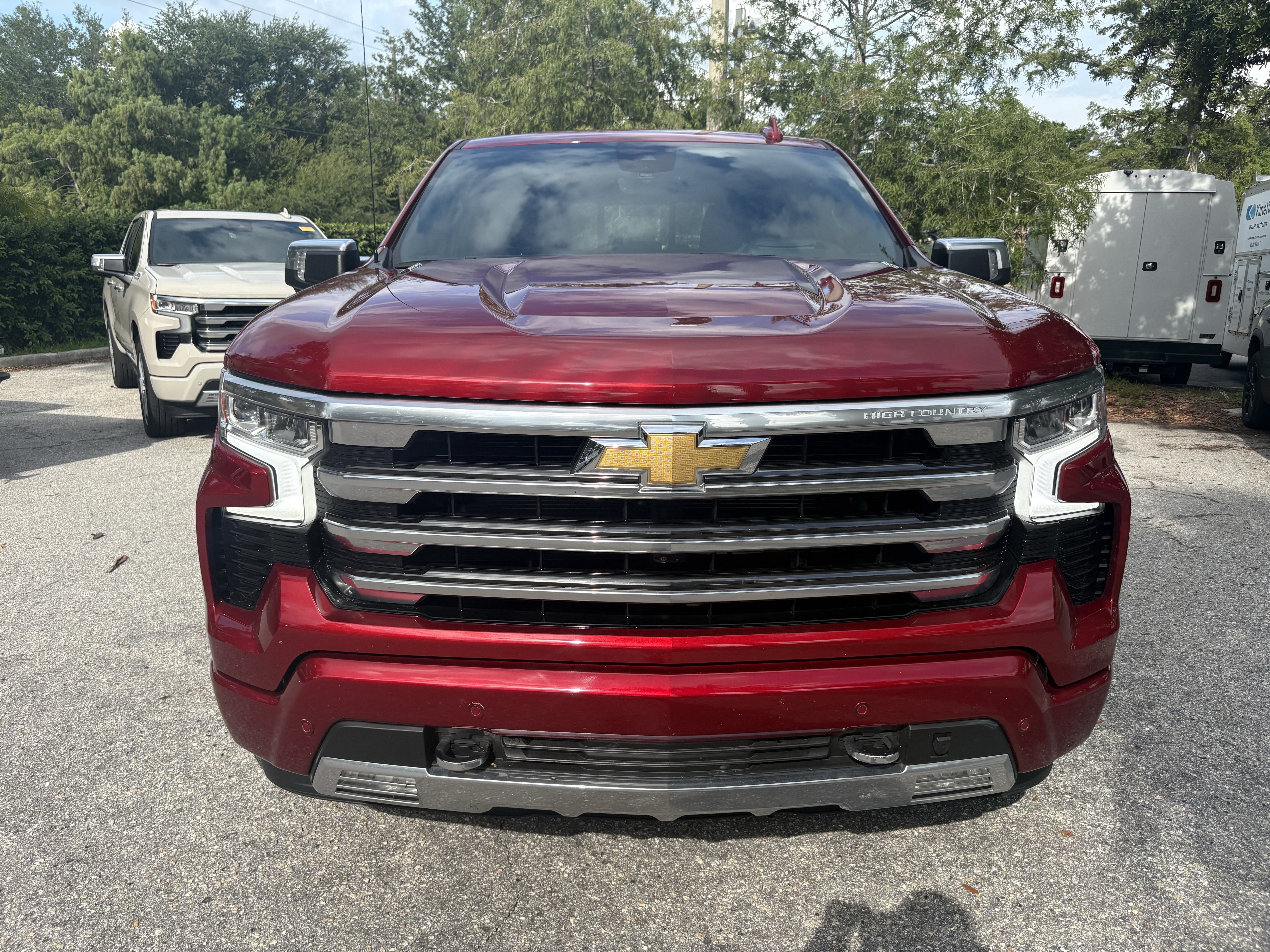 Used 2024 Chevrolet Silverado 1500 High Country RWD image 2