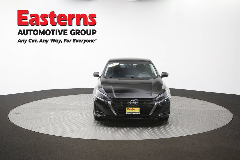 Used 2025 Nissan Altima 2.5 SV FWD image 50