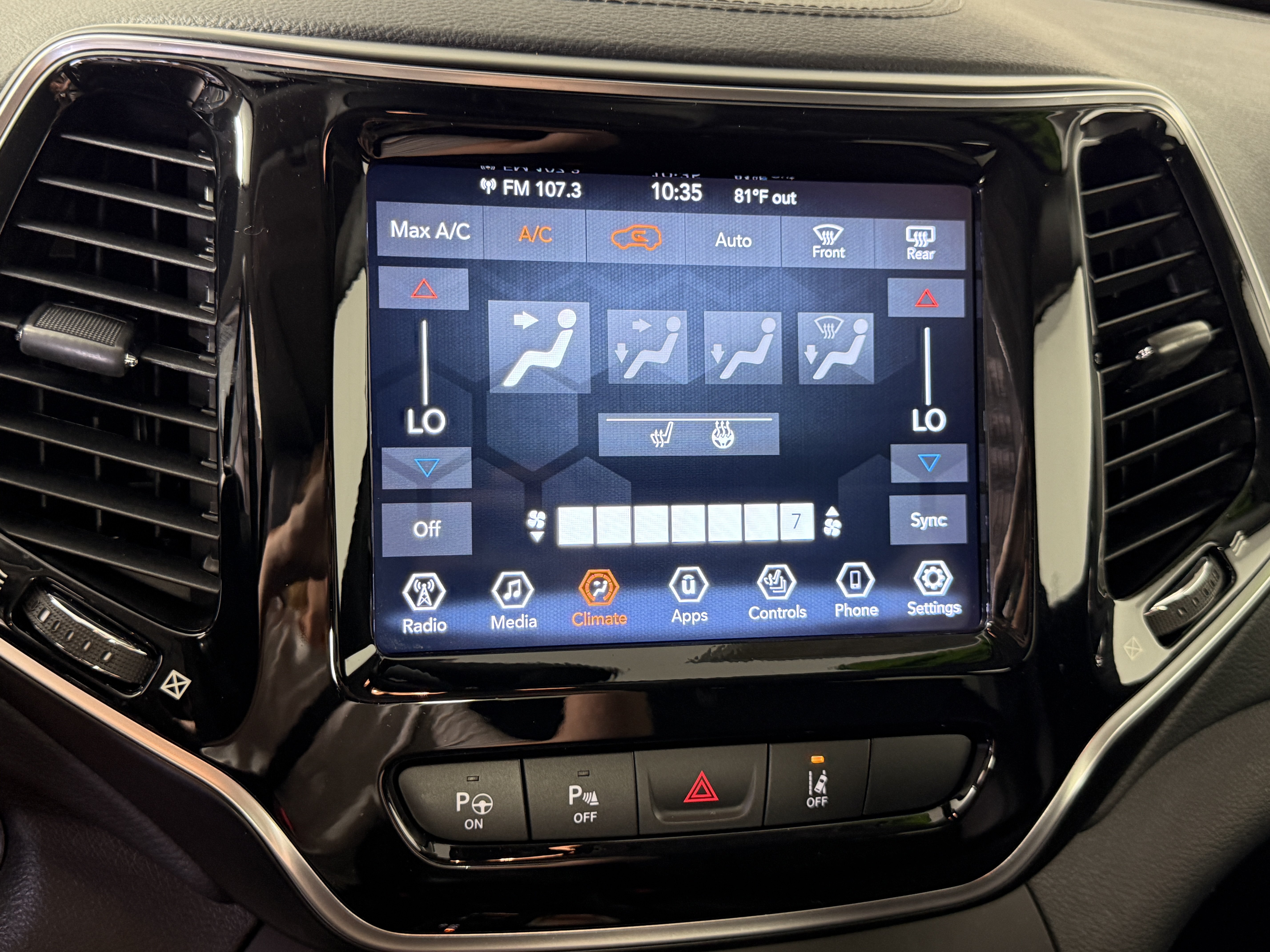 Used 2021 Jeep Cherokee Limited AWD/4WD image 22