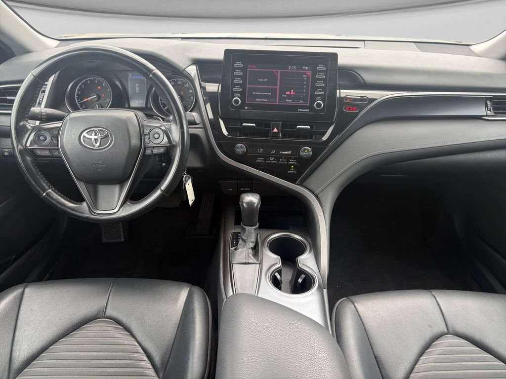 Used 2021 Toyota Camry SE FWD image 8