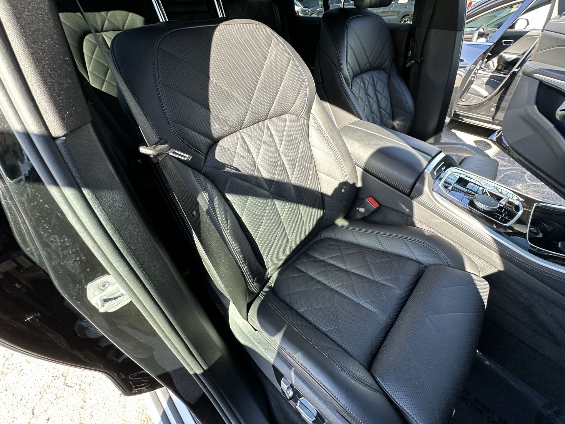 Used 2024 BMW X5 xDrive50e AWD/4WD image 28