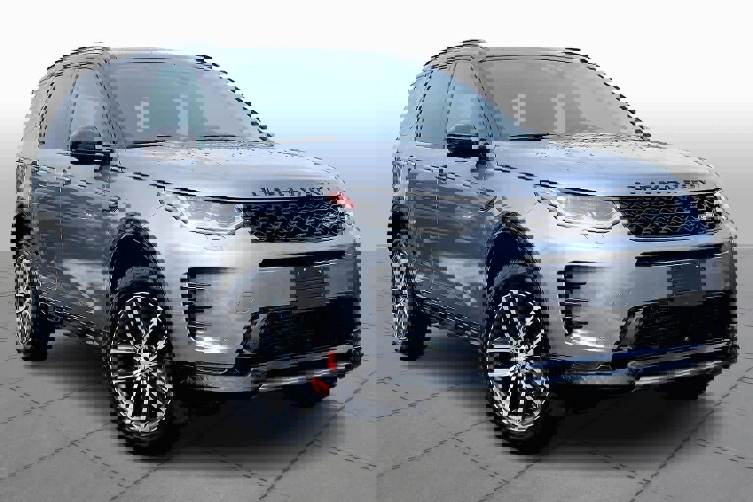 Certified 2025 Land Rover Discovery Sport Dynamic SE image 2