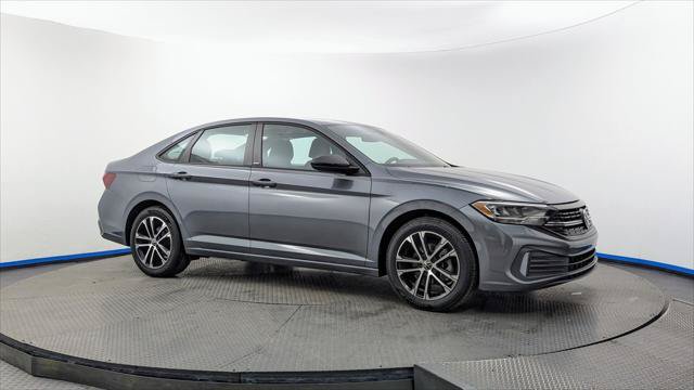 Used 2024 Volkswagen Jetta Sport FWD image 11