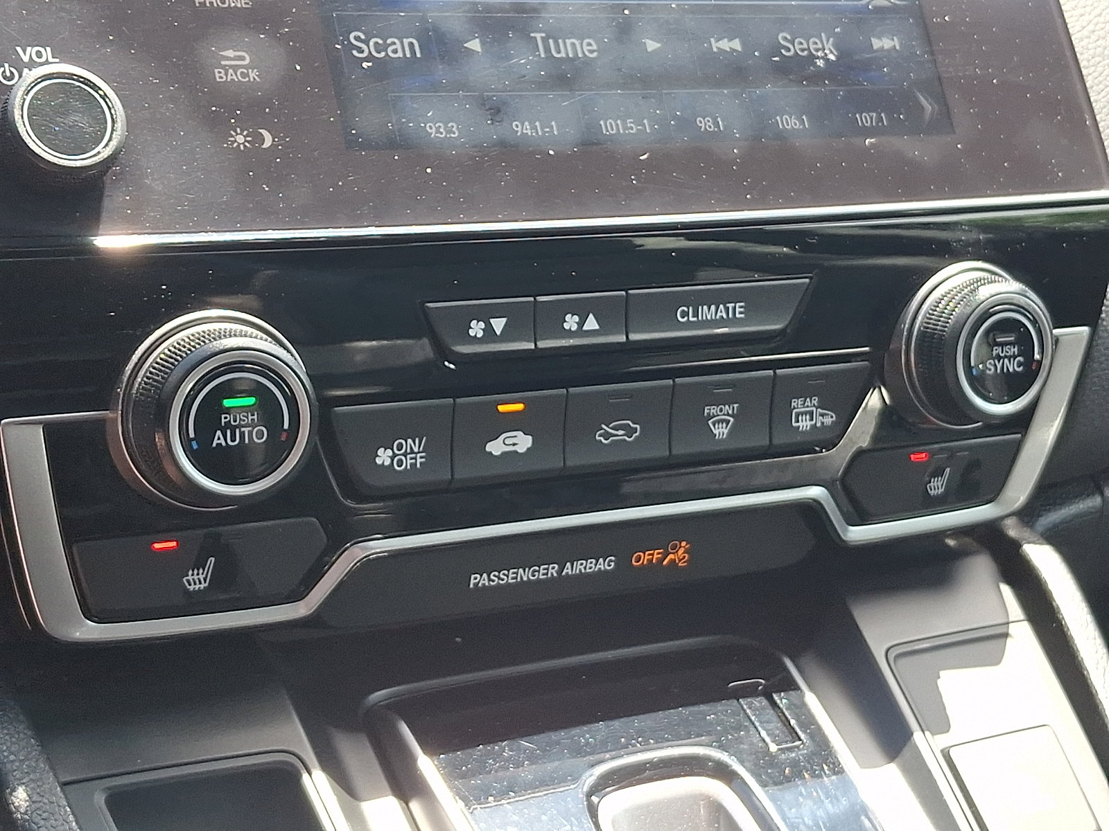 Used 2018 Honda CR-V Touring image 17