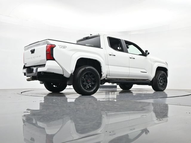 Used 2025 Toyota Tacoma TRD Sport AWD/4WD image 29
