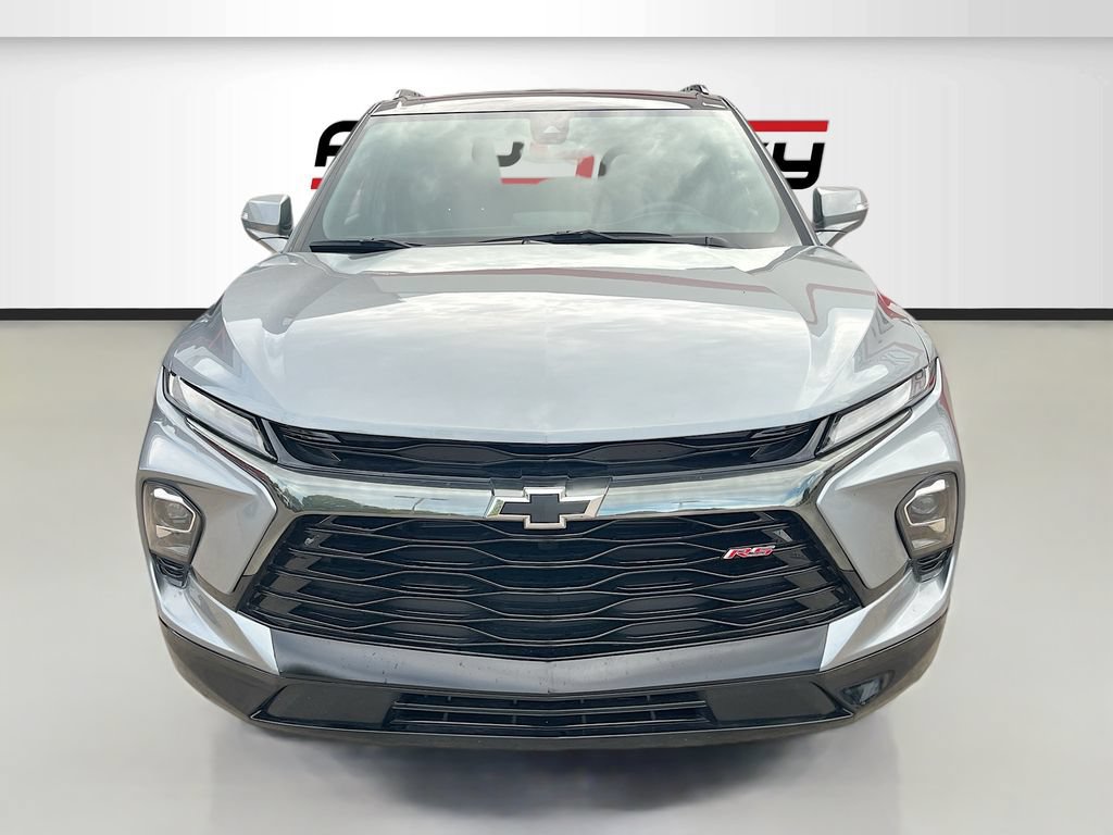 Used 2024 Chevrolet Blazer RS AWD/4WD image 2