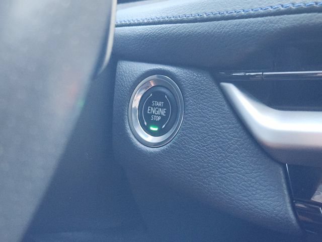 Used 2024 Cadillac XT4 Sport w/ Cold Weather Package FWD image 8