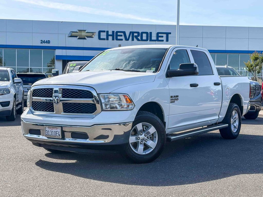Used 2022 RAM 1500 Classic SLT w/ Electronics Group AWD/4WD image 1
