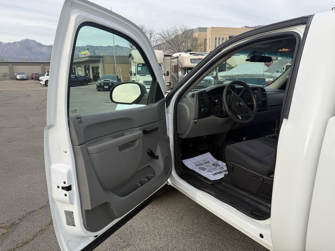 Used 2013 Chevrolet Silverado 1500 W/T AWD/4WD image 13