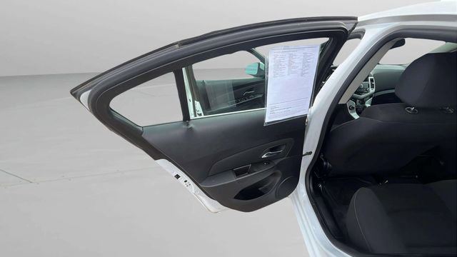 Used 2016 Chevrolet Cruze LT image 21