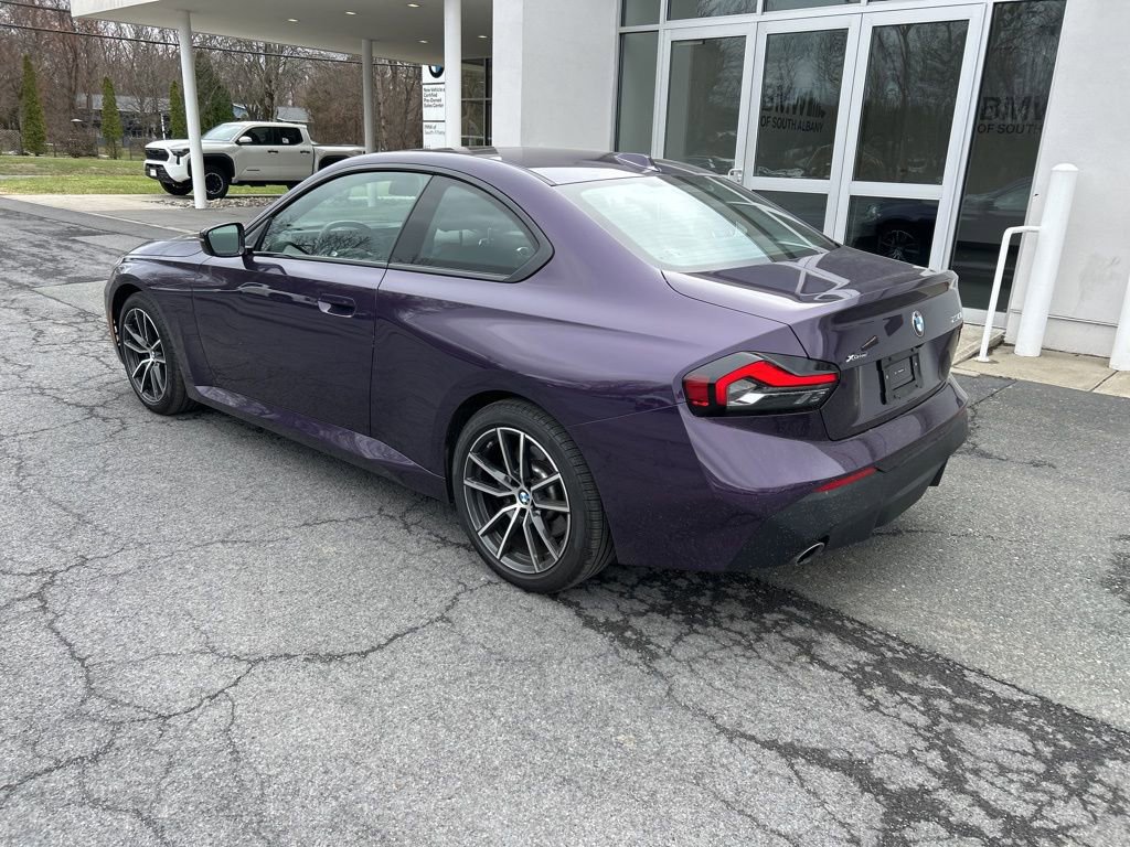 Used 2025 BMW 230i xDrive Coupe w/ Premium Package image 3