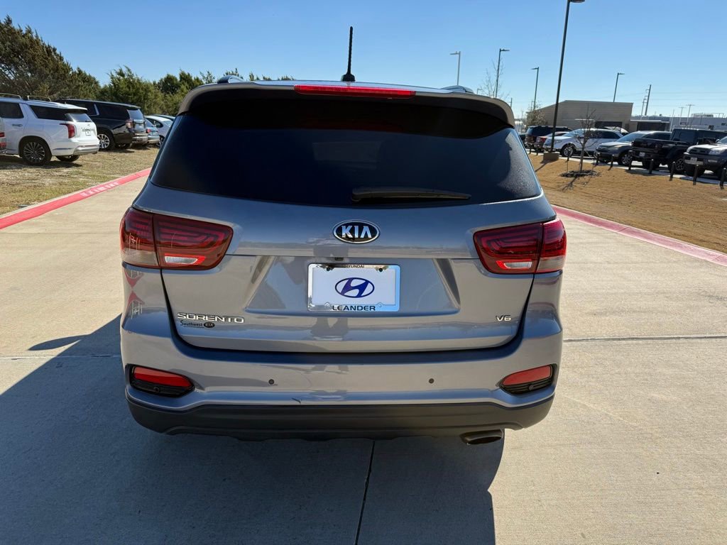 Used 2020 Kia Sorento S image 6