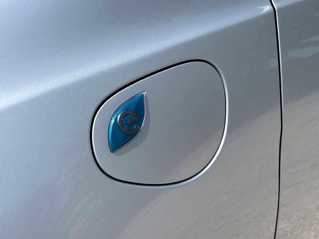 Used 2023 Chrysler Pacifica Touring-L FWD image 10