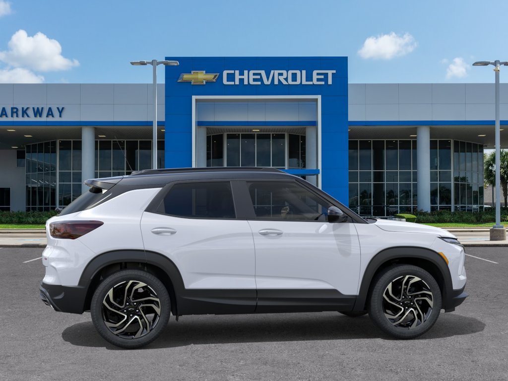 New 2026 Chevrolet TrailBlazer RS w/ Driver Confidence Package FWD image 5