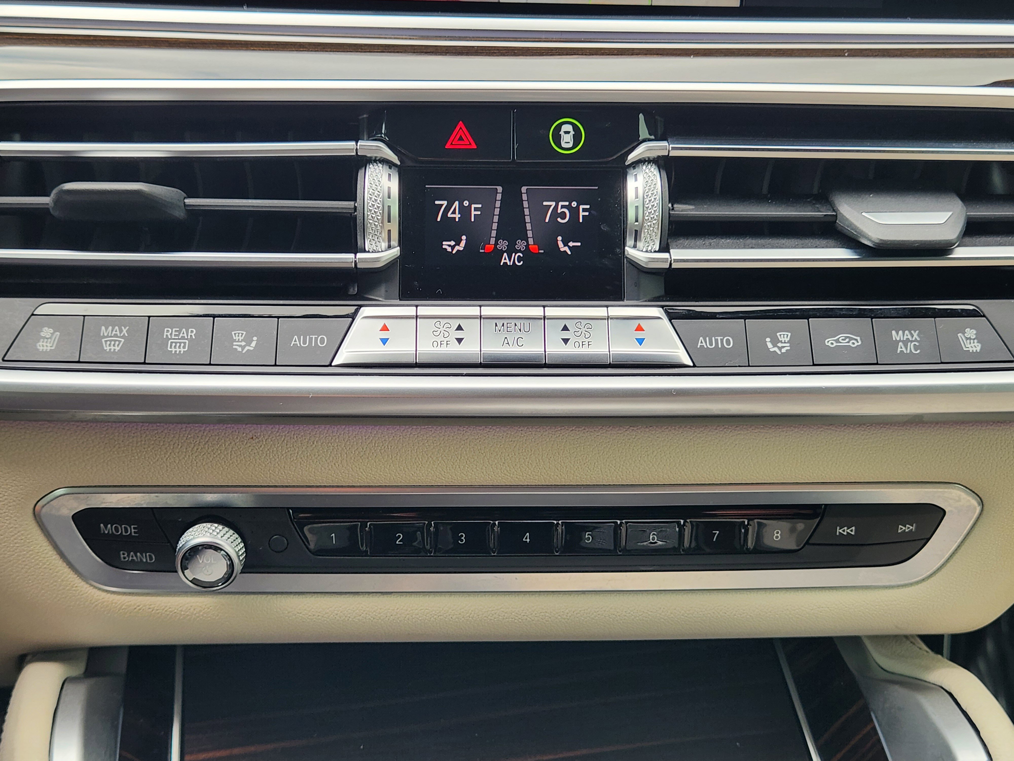 Used 2020 BMW X6 xDrive40i w/ Executive Package image 16