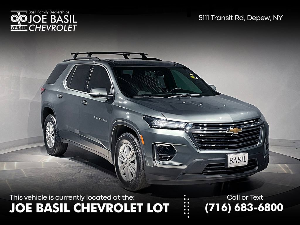 Used 2023 Chevrolet Traverse LT
