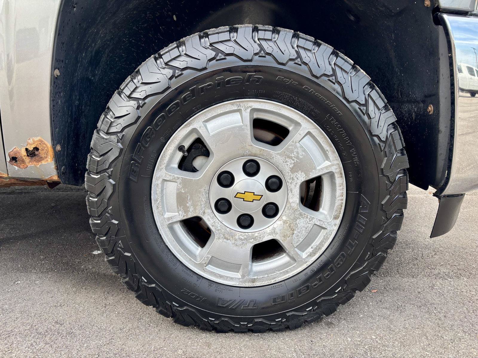 Used 2013 Chevrolet Silverado 1500 LT AWD/4WD image 11