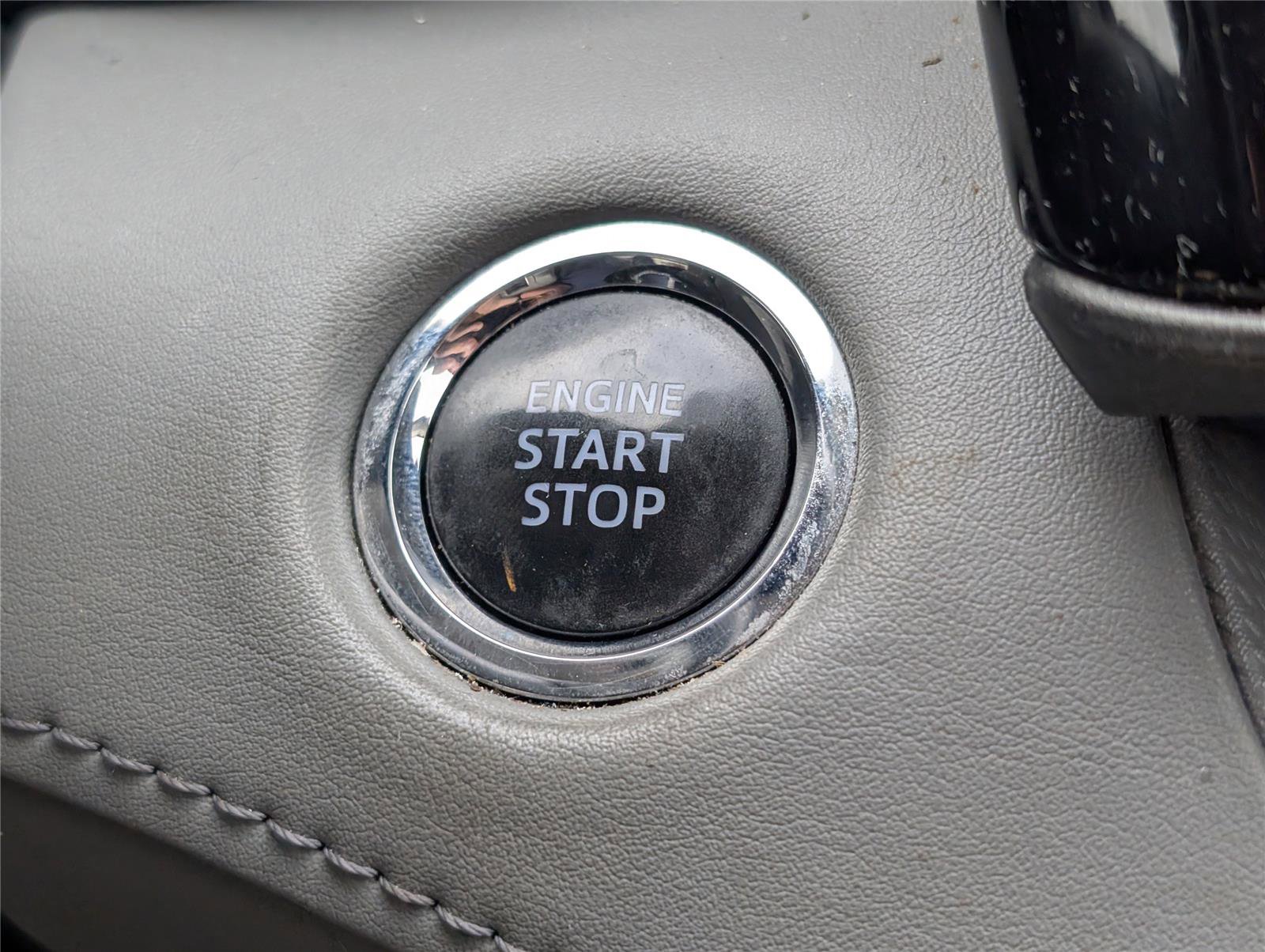 Used 2022 Toyota Highlander XLE image 25