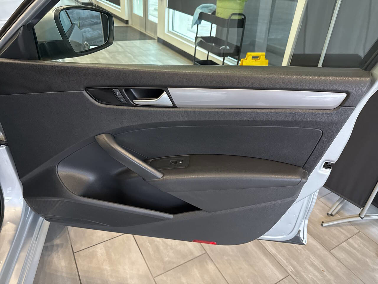 Used 2015 Volkswagen Passat 1.8T S FWD image 33