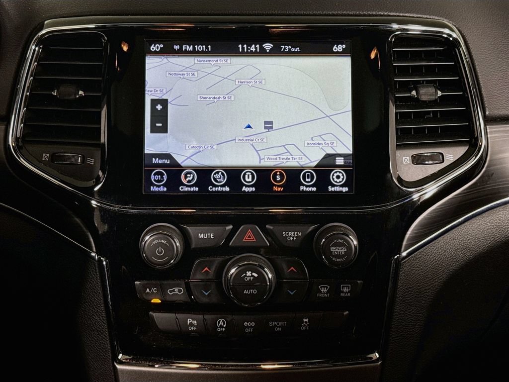 Used 2020 Jeep Grand Cherokee Limited w/ Premium Lighting Group AWD/4WD image 13