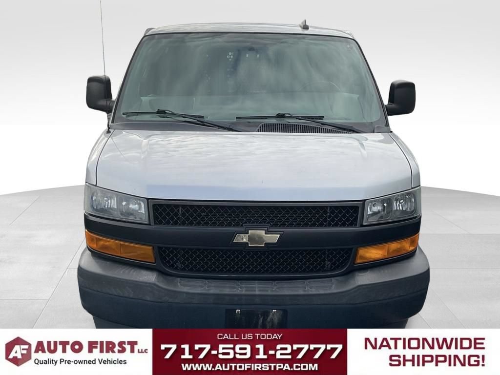 Used 2018 Chevrolet Express 2500 w/ Driver Convenience Package RWD image 2