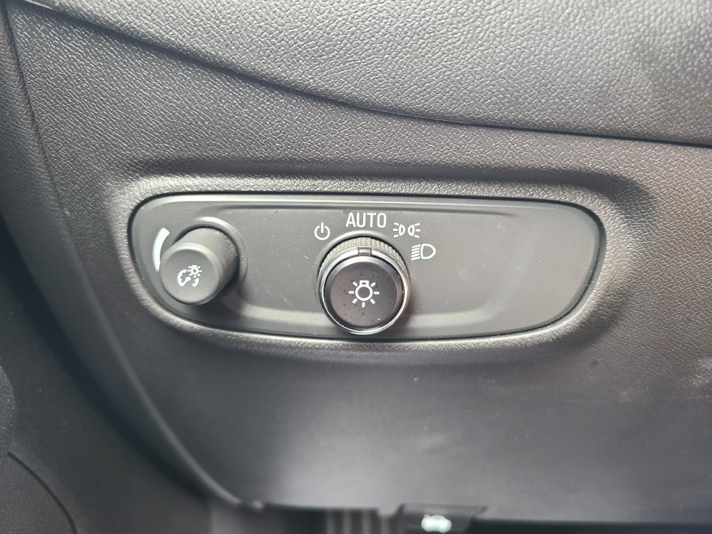 Used 2024 Chevrolet Equinox LT AWD/4WD image 30